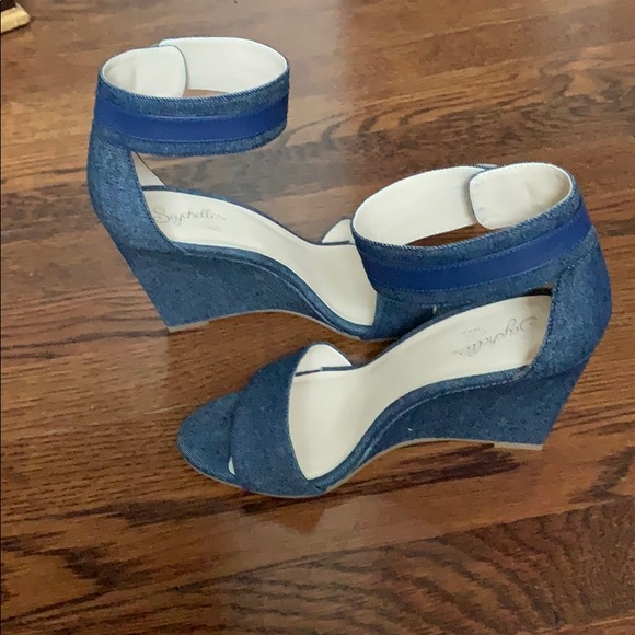 Seychelles- brand new in the box - Picture 1 of 4